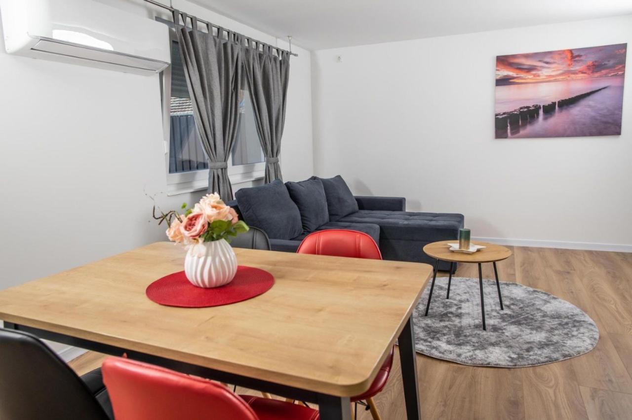 Apartman Luka Vinkovci Ngoại thất bức ảnh